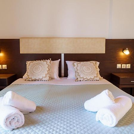 Mayo Rooms Zakynthos Akrotiri エクステリア 写真