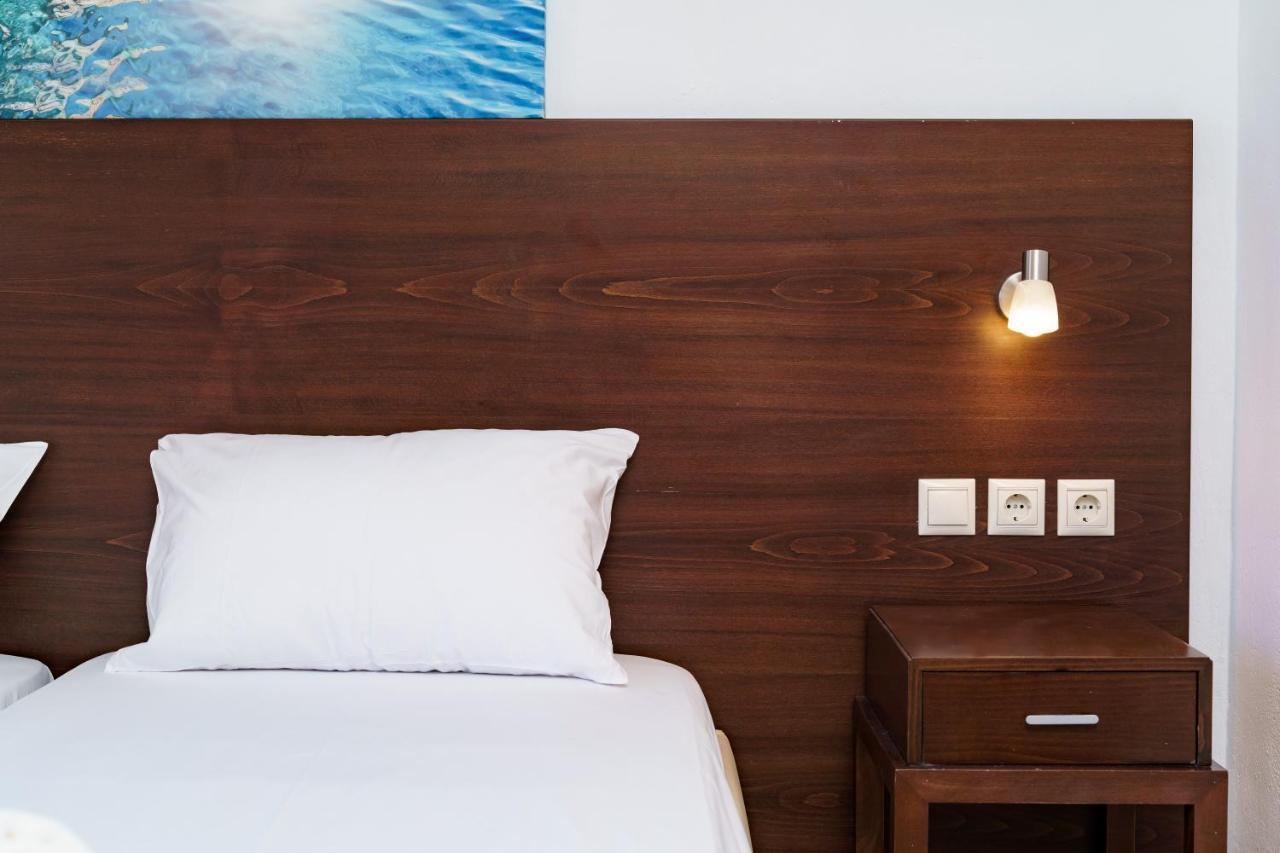 Mayo Rooms Zakynthos Akrotiri エクステリア 写真